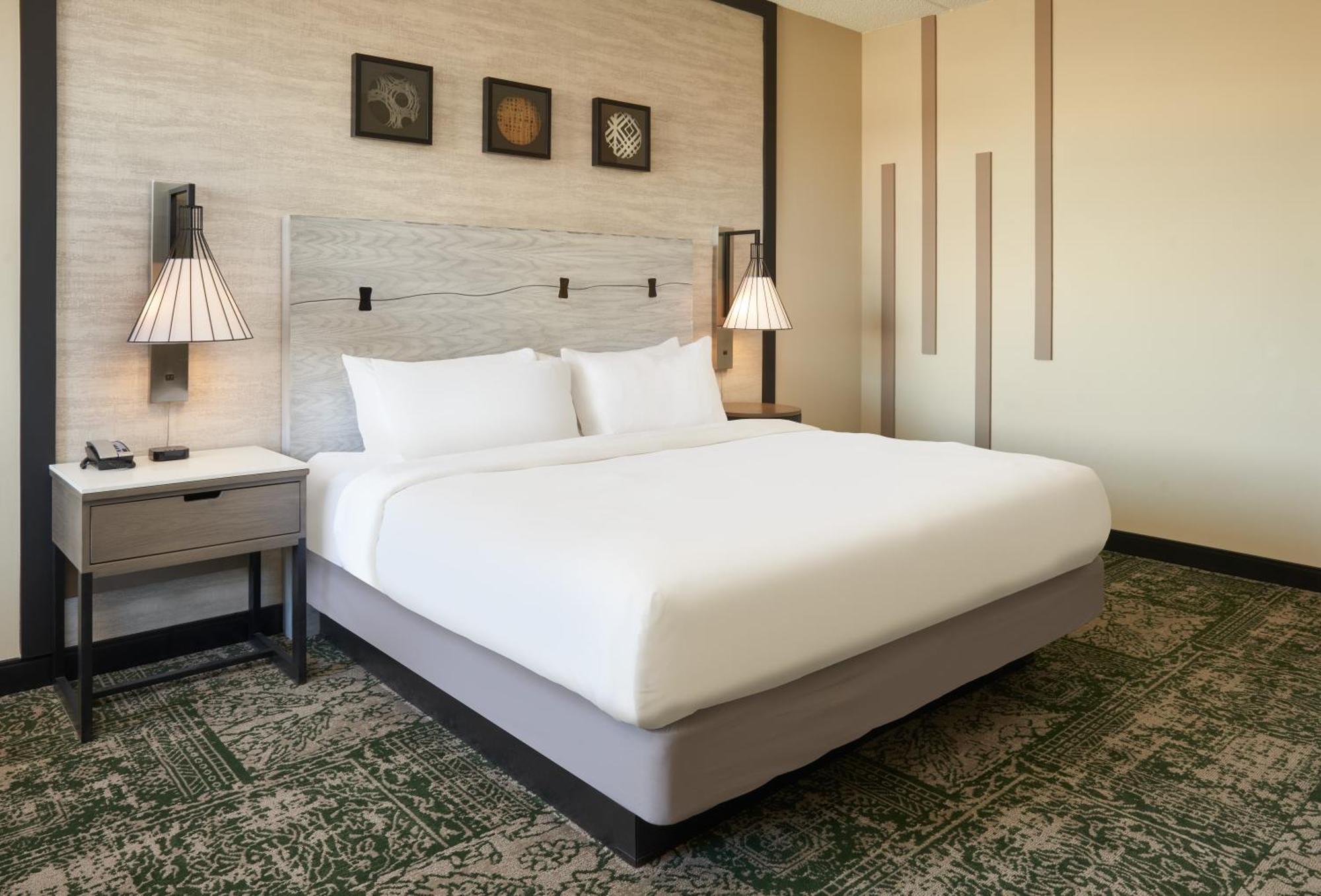 Queen Room